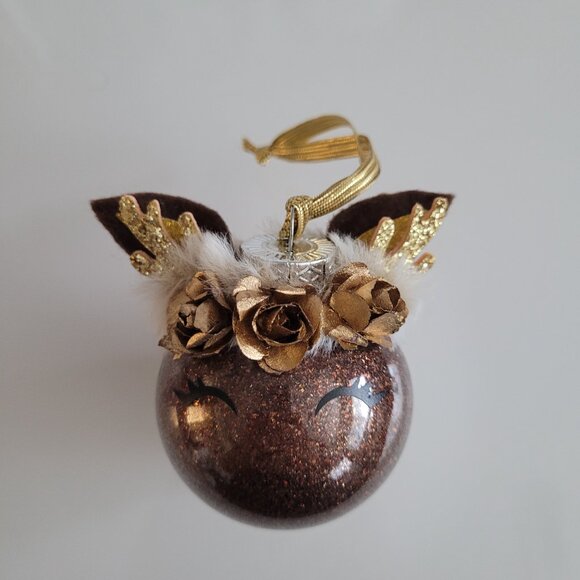 Brown Glitter Sparkle Fawn Deer Ornament, Personalized with name - Picture 2 of 5